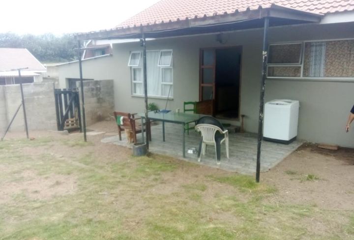 6 Bedroom Property for Sale in Kaysers Beach Eastern Cape